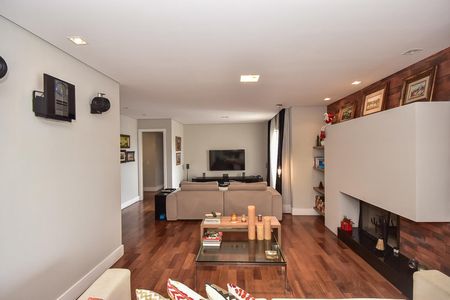 Sala de apartamento para alugar com 2 quartos, 184m² em Real Parque, São Paulo