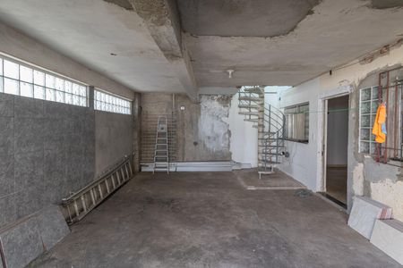 Casa à venda com 300m², 3 quartos e 3 vagasGaragem