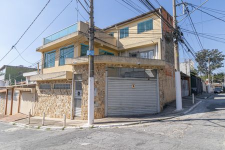 Casa à venda com 300m², 3 quartos e 3 vagasFachada