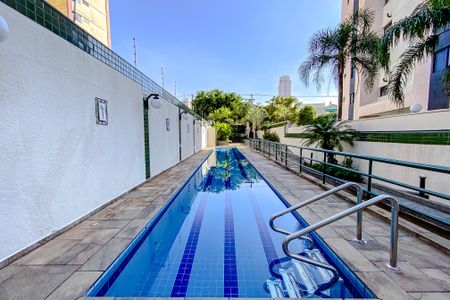 Apartamento para alugar com 68m², 2 quartos e 1 vagaÁrea comum - Piscina
