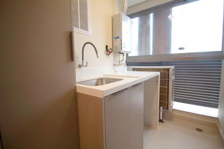 Apartamento à venda com 86m², 2 quartos e 1 vagaÁrea de Serviço