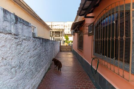 Casa à venda com 330m², 4 quartos e 4 vagas Casa à venda com 330m², 4 quartos e 4 vagasÁrea comum