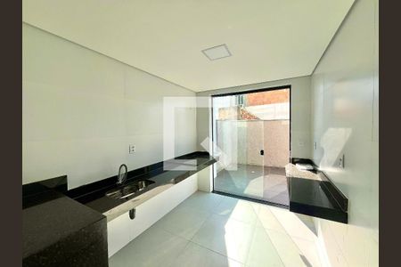 Apartamento à venda com 3 quartos, 103m² em Santa Monica, Belo Horizonte