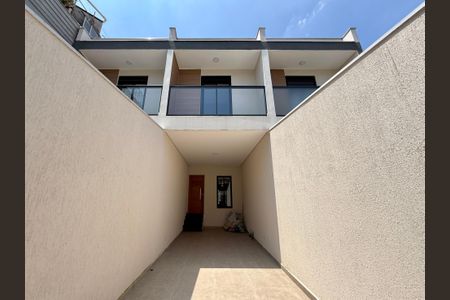 Casa à venda com 100m², 3 quartos e 2 vagasFachada casa