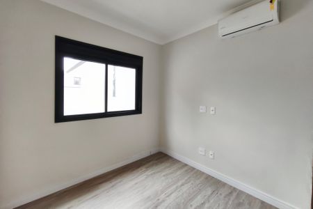 Casa de condomínio à venda com 271m², 3 quartos e 4 vagasSuíte 2