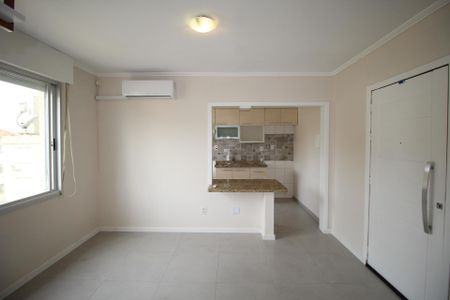 Sala de apartamento para alugar com 2 quartos, 56m² em Passo D’areia, Porto Alegre