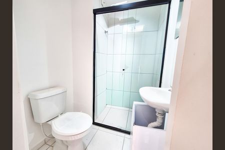 Banheiro de kitnet/studio à venda com 1 quarto, 15m² em República, São Paulo