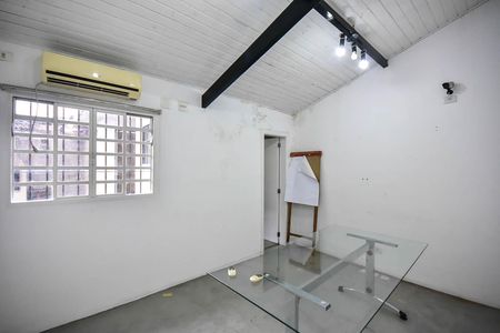 Casa de condomínio à venda com 242m², 3 quartos e 2 vagasSuíte 1 da Casa dos Fundos