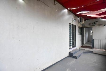 Casa de condomínio à venda com 242m², 3 quartos e 2 vagasEntrada 4 da Casa dos Fundos
