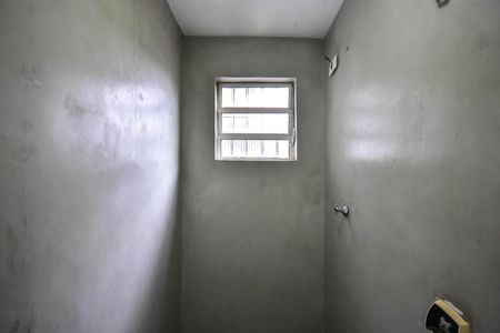 Casa de condomínio à venda com 242m², 3 quartos e 2 vagasBanheiro da. Suíte 1 da Casas dos Fundos