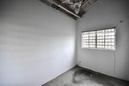 Casa de condomínio à venda com 242m², 3 quartos e 2 vagasQuarto 1 da Casa dos Fundos
