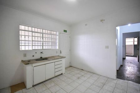 Casa de condomínio à venda com 242m², 3 quartos e 2 vagasCozinha