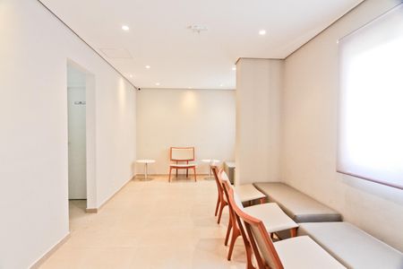 Apartamento para alugar com 38m², 2 quartos e sem vagaÁrea comum - Salão de festas