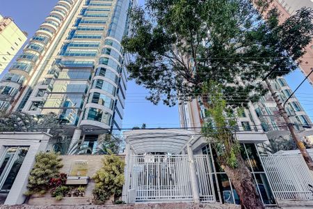 Apartamento à venda com 335m², 5 quartos e 5 vagasFachada