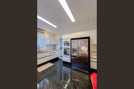 Apartamento à venda com 335m², 5 quartos e 5 vagasCozinha