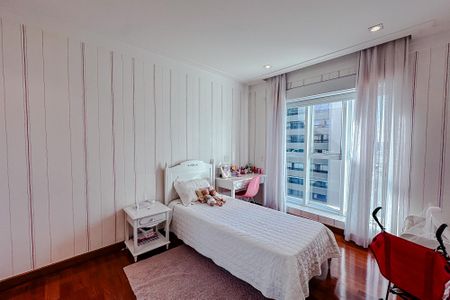 Apartamento à venda com 335m², 5 quartos e 5 vagasSuíte 2