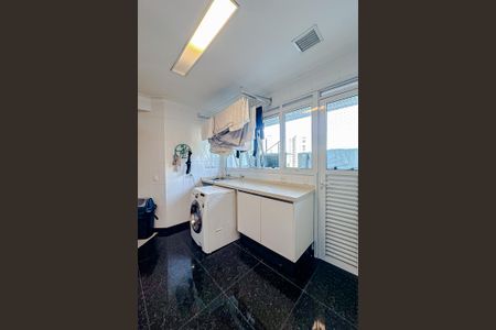 Apartamento à venda com 335m², 5 quartos e 5 vagasÁrea de Serviço