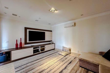 Apartamento à venda com 335m², 5 quartos e 5 vagasSala de TV