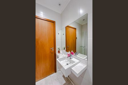 Apartamento à venda com 335m², 5 quartos e 5 vagasBanheiro da Suíte 5