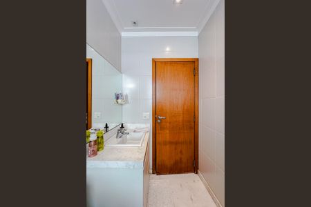 Apartamento à venda com 335m², 5 quartos e 5 vagasBanheiro da Suíte 2