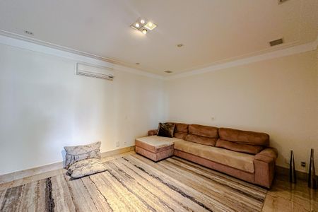 Apartamento à venda com 335m², 5 quartos e 5 vagasSala de TV
