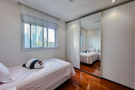 Apartamento à venda com 335m², 5 quartos e 5 vagasSuíte 4