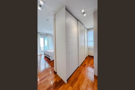 Apartamento à venda com 335m², 5 quartos e 5 vagasSuíte