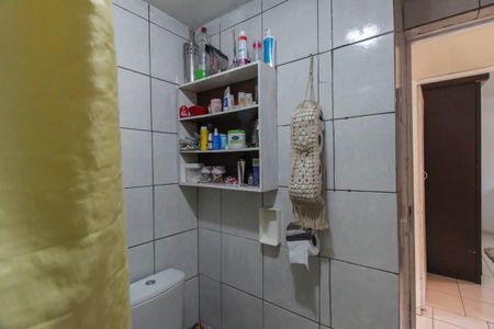 Apartamento à venda com 64m², 2 quartos e 1 vaga Apartamento à venda com 64m², 2 quartos e 1 vagaBanheiro