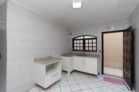 Casa à venda com 280m², 3 quartos e 2 vagasCozinha