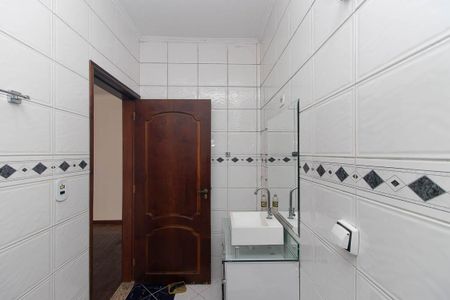 Casa à venda com 280m², 3 quartos e 2 vagasBanheiro da Suíte 2