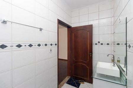 Casa à venda com 280m², 3 quartos e 2 vagasBanheiro da Suíte 2