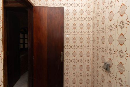 Casa à venda com 280m², 3 quartos e 2 vagasBanheiro de serviço