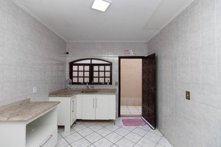 Casa à venda com 280m², 3 quartos e 2 vagasCozinha