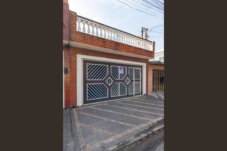 Casa à venda com 280m², 3 quartos e 2 vagasFachada