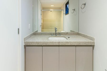 Studio à venda com 45m², 1 quarto e 1 vaga Studio à venda com 45m², 1 quarto e 1 vagaBanheiro 1