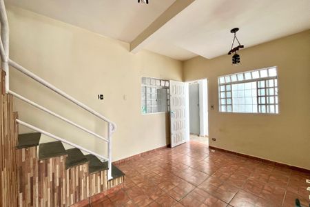 Casa à venda com 161m², 4 quartos e 2 vagasSala