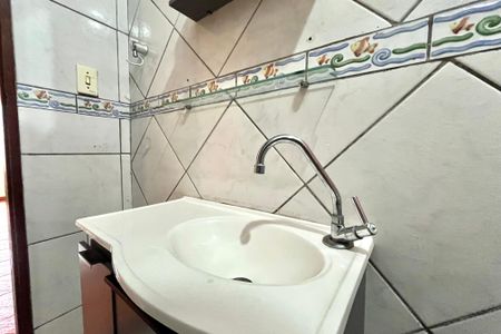 Casa à venda com 161m², 4 quartos e 2 vagasBanheiro