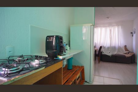 Cozinha  de apartamento para alugar com 2 quartos, 42m² em Jardim Dona Leopoldina, Porto Alegre