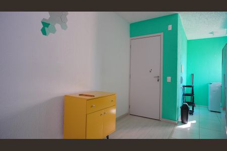 Sala  de apartamento para alugar com 2 quartos, 42m² em Jardim Dona Leopoldina, Porto Alegre