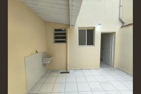Casa à venda com 80m², 2 quartos e sem vagaÁrea de serviço