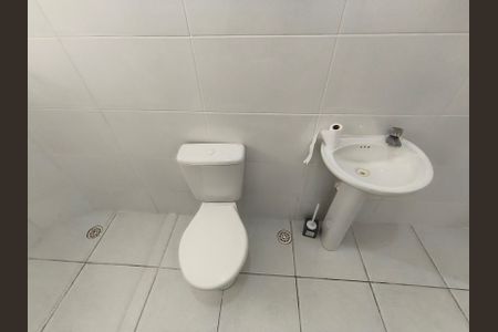 Casa à venda com 80m², 2 quartos e sem vagaBanheiro 1