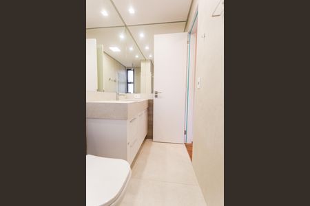 Apartamento à venda com 118m², 3 quartos e 3 vagas Apartamento à venda com 118m², 3 quartos e 3 vagasBanheiro da Suíte