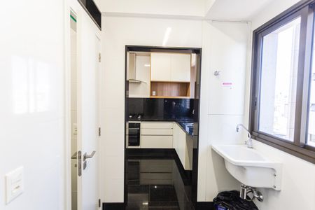 Apartamento à venda com 118m², 3 quartos e 3 vagas Apartamento à venda com 118m², 3 quartos e 3 vagasÁrea de Serviço