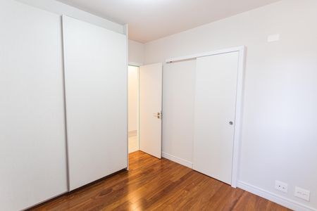 Apartamento à venda com 118m², 3 quartos e 3 vagas Apartamento à venda com 118m², 3 quartos e 3 vagasSuíte 3