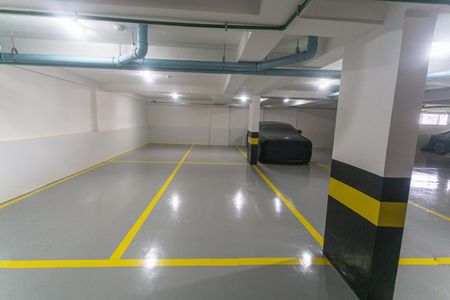 Apartamento à venda com 118m², 3 quartos e 3 vagas Apartamento à venda com 118m², 3 quartos e 3 vagasGaragem