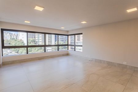 Apartamento para alugar com 3 quartos, 118m² em Savassi, Belo Horizonte