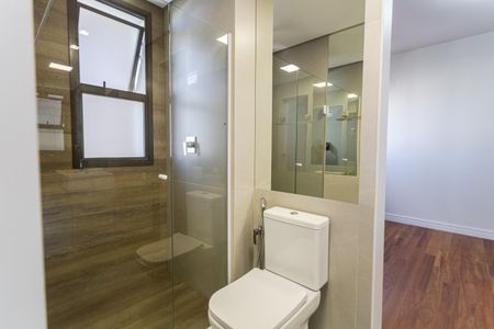 Apartamento à venda com 118m², 3 quartos e 3 vagas Apartamento à venda com 118m², 3 quartos e 3 vagasBanheiro da Suíte 2 e 3