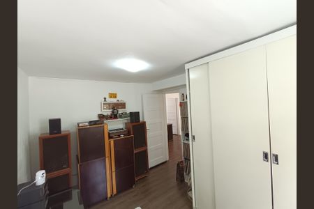 Casa à venda com 150m², 5 quartos e 3 vagas