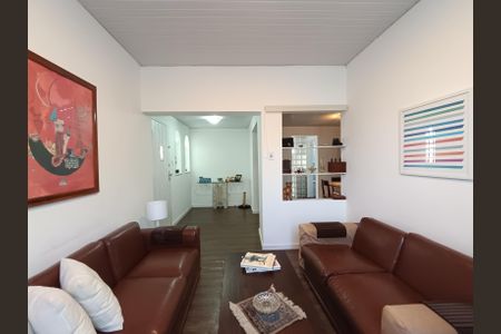 Casa à venda com 150m², 5 quartos e 3 vagas