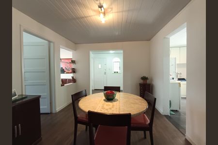 Casa à venda com 150m², 5 quartos e 3 vagas